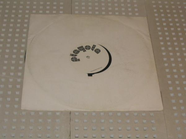 Da Known Felons - On The Run