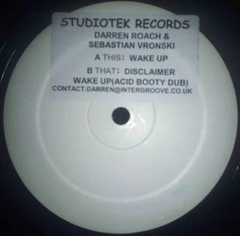 Darren Roach & Sebastian Vronski - Wake Up