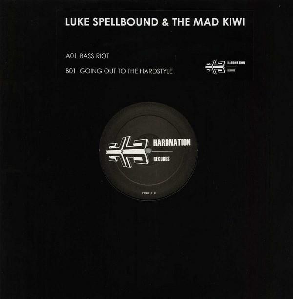 Luke Spellbound & The Mad Kiwi - Bass Riot